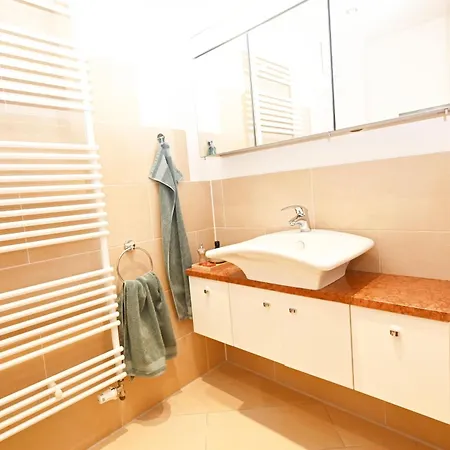 Kunst Kuesst Kueste דירה *